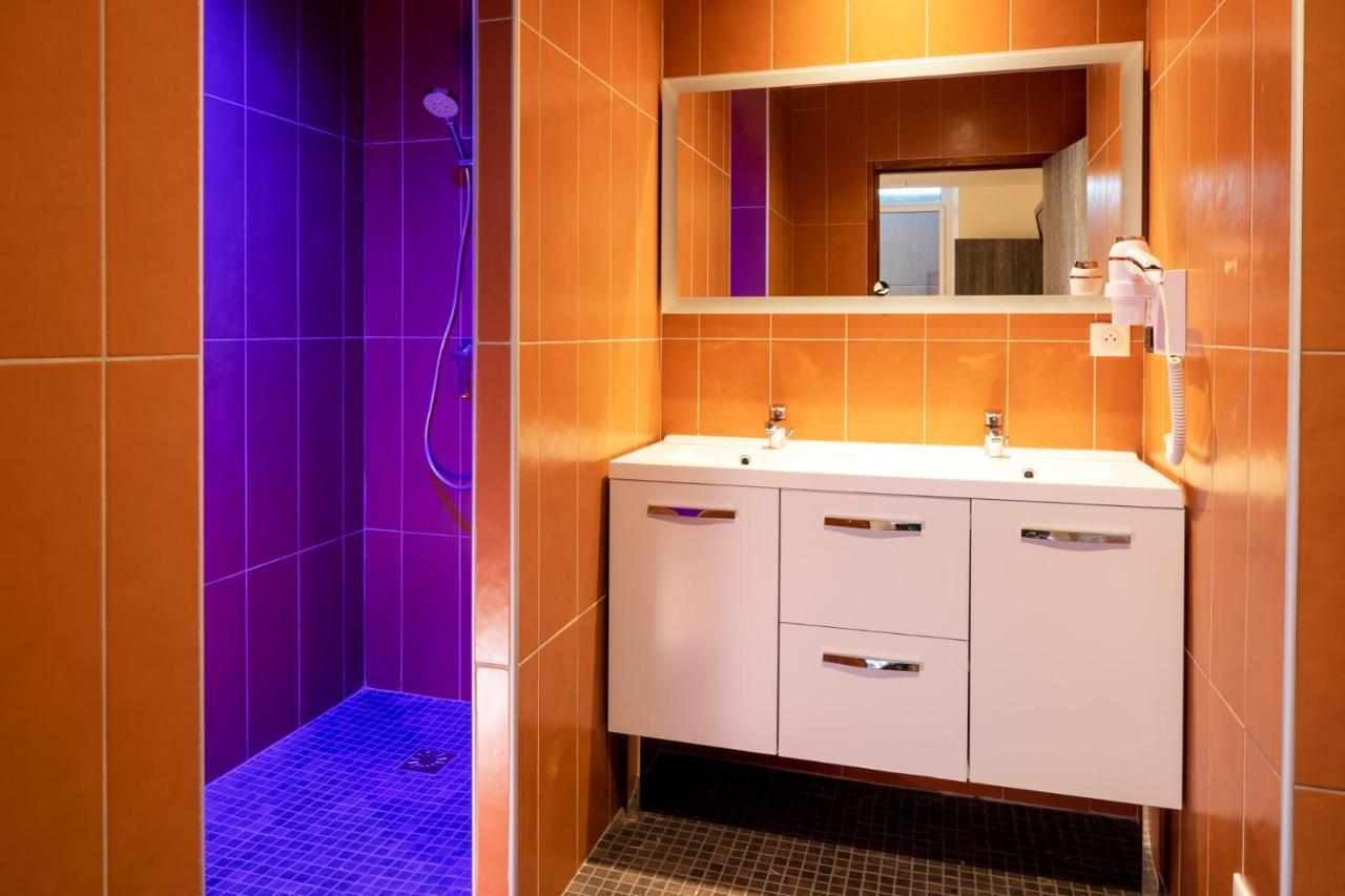 Hotel Du Commerce Spa แซ็ง-โกแด็งส์ ภายนอก รูปภาพ